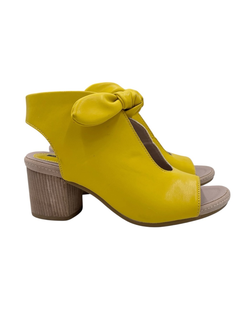 NEW Good Choice Kimora Sandal Heels Size 6 Bright Yellow Faux Leather Bow Detail